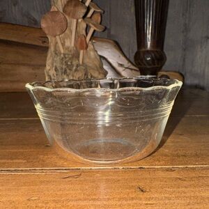 Pyrex Clear Scalloped Glass Bowl - Vintage Style